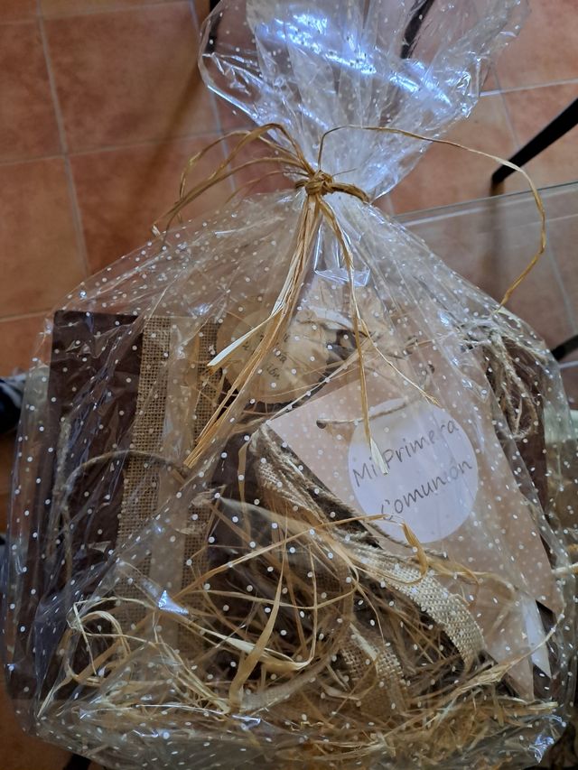 Kit Comunión hecho a mano a estrenar. 