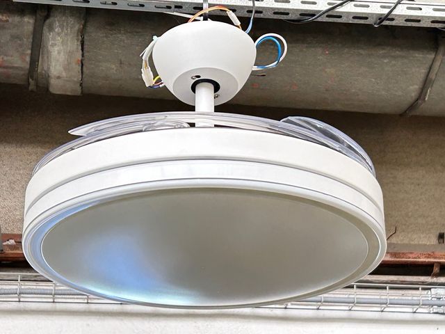 Ventilador techo con luz LED