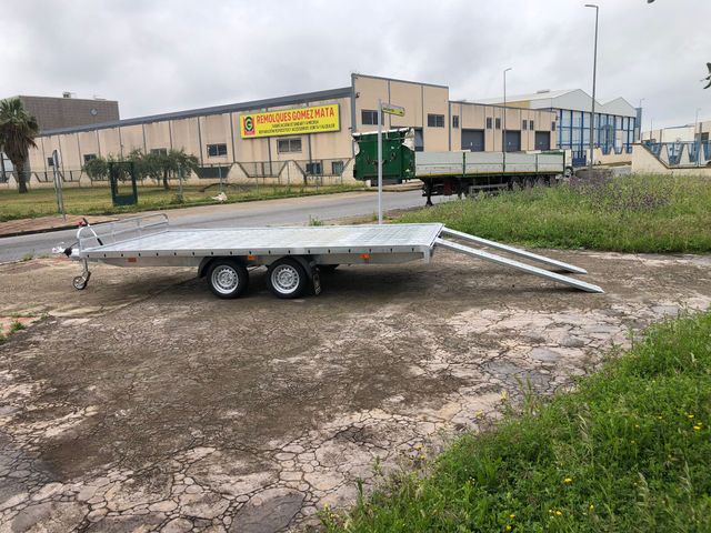 PORTAVEHÍCULOS Y MAQUINARIA