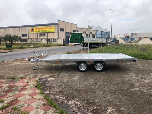 PORTAVEHÍCULOS Y MAQUINARIA