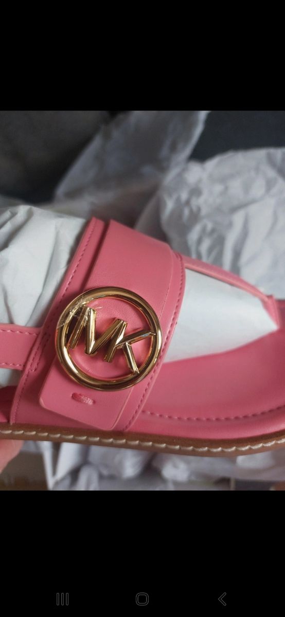 Sandalias Michael kors 6M .