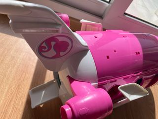 Avión Barbie con muñeca piloto