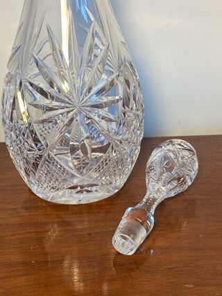 Licorera de cristal y plata