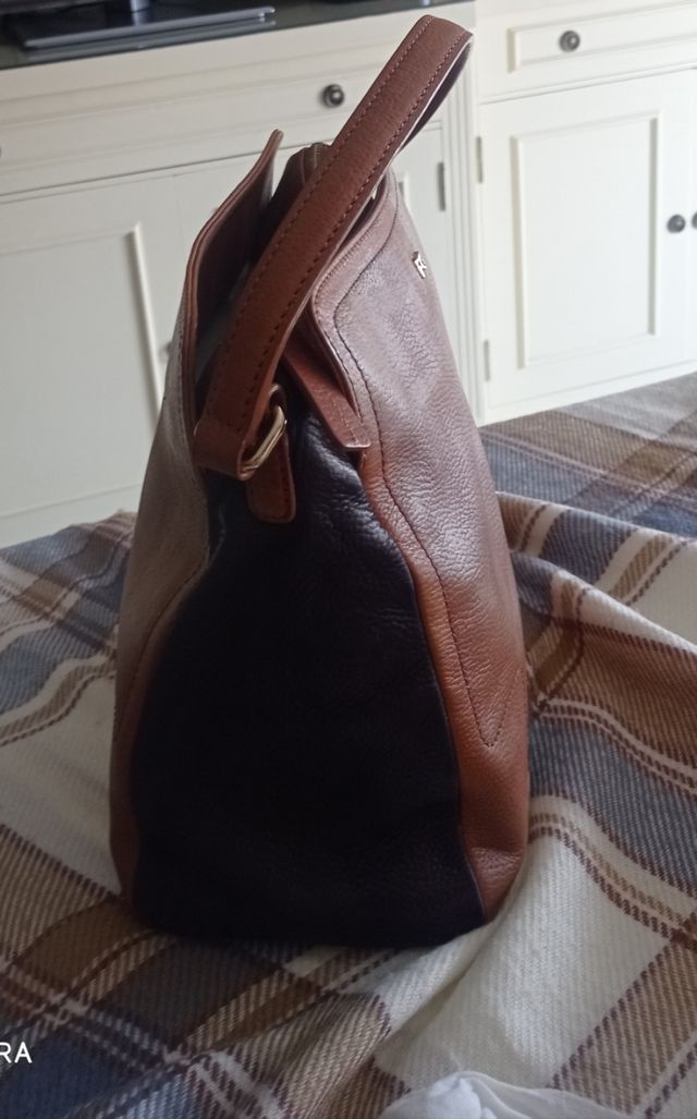 Bolso Purificación García marrón y azul