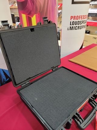 ESTUCHE MALETIN UNIVERSAL STAGG