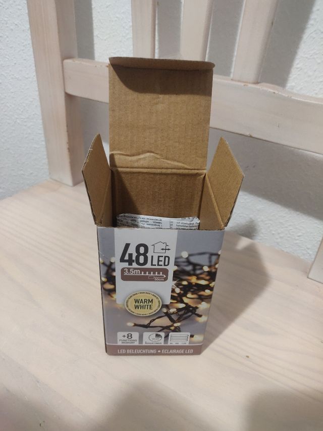 Guirnalda / Tira de luces nuevas