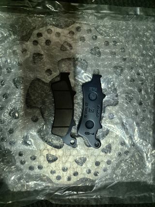 Disco freno y pastillas de freno DTX125