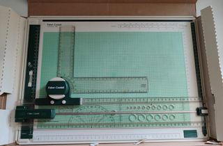 Mesa dibujo con trasportador Faber-Castel