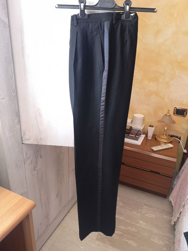 Completo elegante uomo