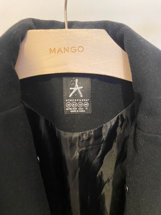 Abrigo negro de paño