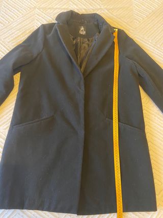 Abrigo negro de paño