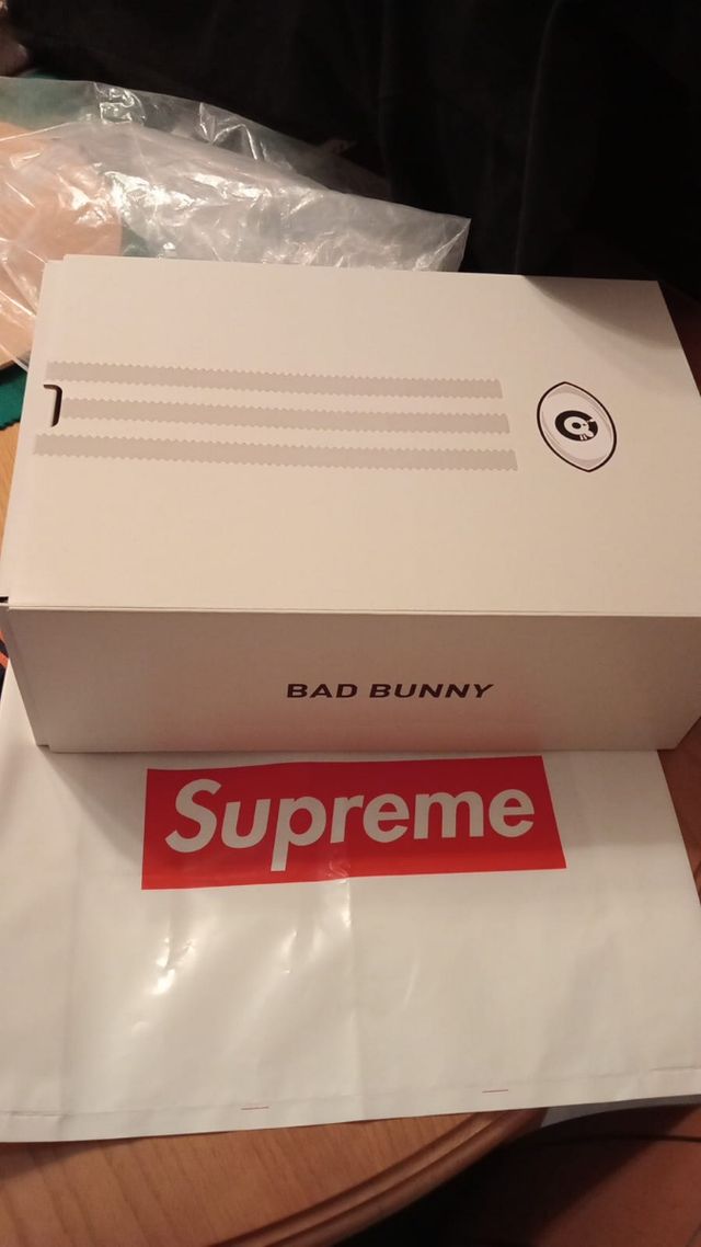 Adidas response cl pasofino x bad bunny 44,5