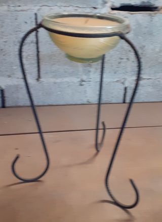 2 Velas con Pie de Hierro