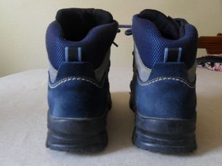 Botas de montaña/ senderismo. Nº 35