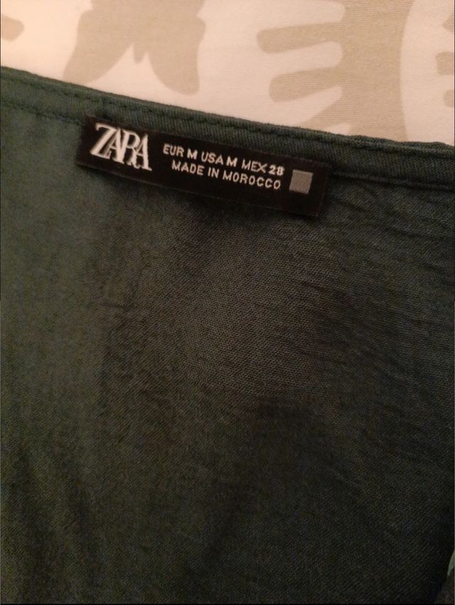 Vestido verde oliva Zara