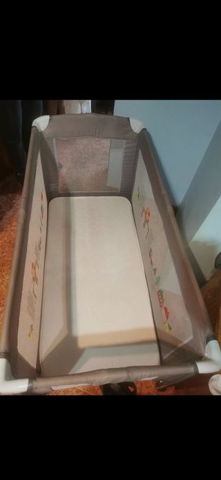 Cuna de viaje