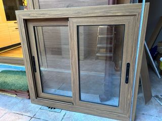 Ventana aluminio - madera