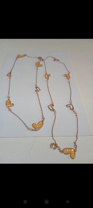 Collana lunga colore oro con cuori smaltati donna