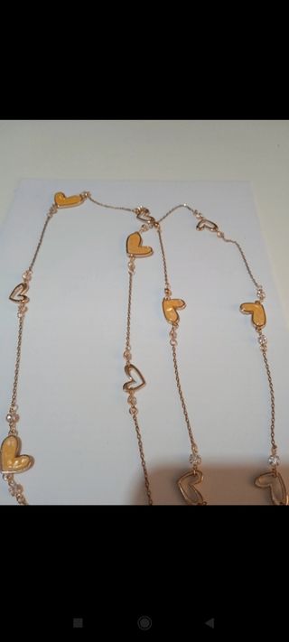 Collana lunga colore oro con cuori smaltati donna