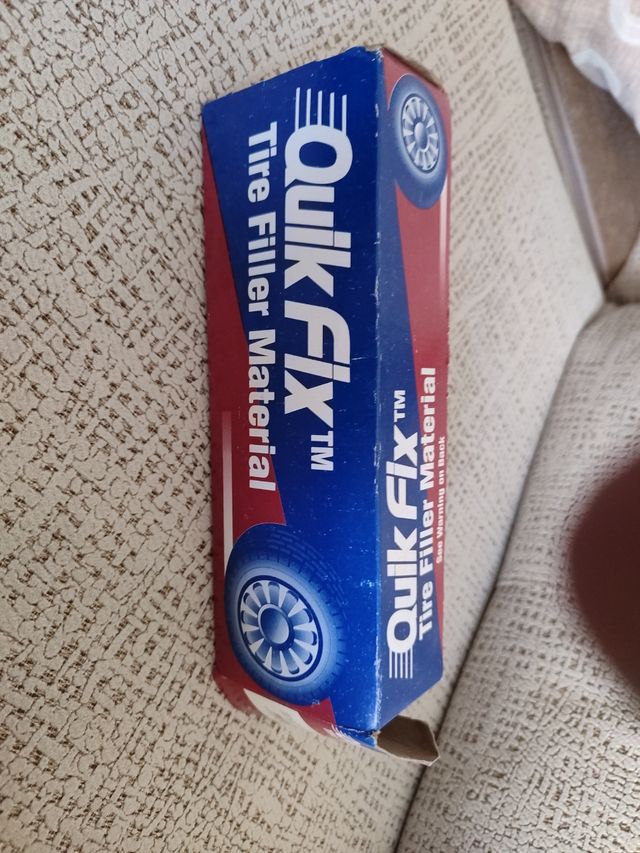 Caja de Tiras repara pinchazos