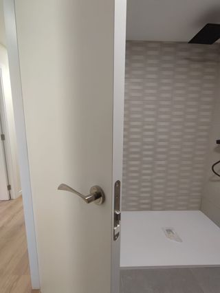 Montaje de Puertas y Cocinas