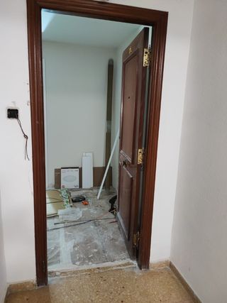 Montaje de Puertas y Cocinas