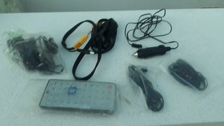 DVD portátil con doble pantalla 7" marca Vietta