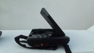 DVD portátil con doble pantalla 7" marca Vietta