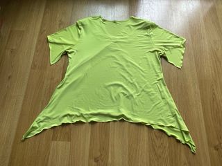 Camiseta manga corta asimetrica lima verde T.G.