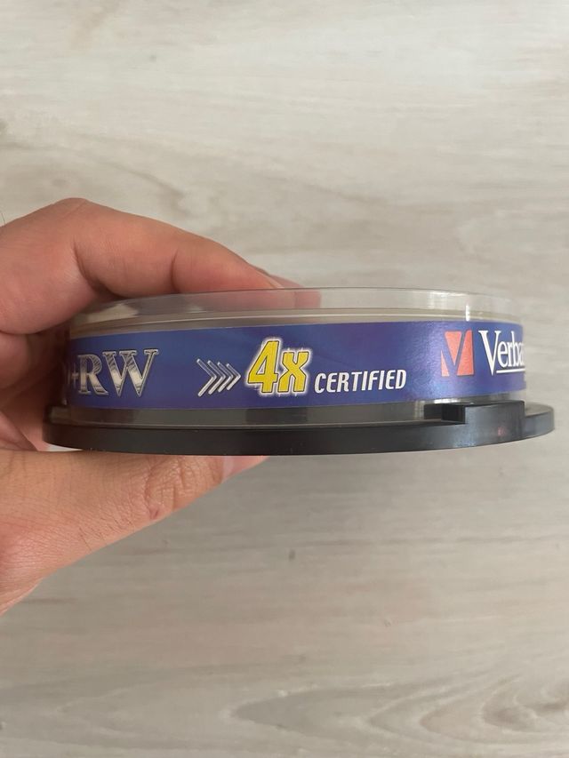 Torre DVD+RW riscrivibili