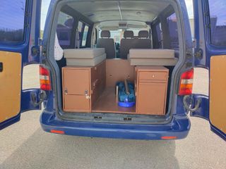 Volkswagen Transporter T5 2004