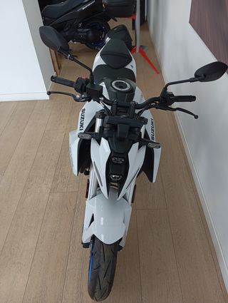 Suzuki GSX 8S BLANCA 35kw A2