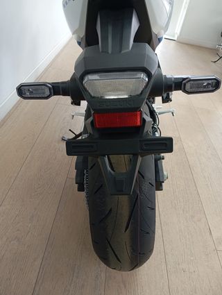 Suzuki GSX 8S BLANCA 35kw A2