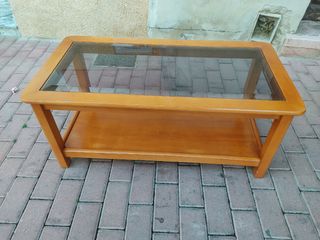 Mesa de fumador o auxiliar