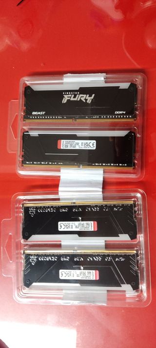 Memorias RAM DDR 4 Kingston fury 4x16kg