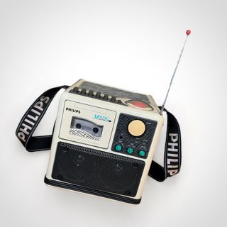 Philips D8082 Moving Sound - Estilo Memphis/90s