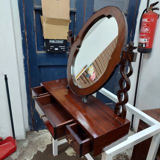 Espejo tocador de madera