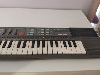 Piano infantil Casio pt87