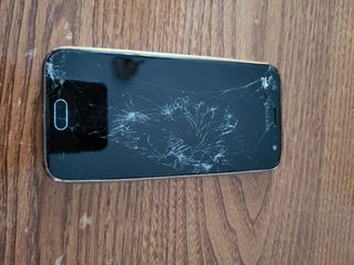 Cellulari Iphone e Samsung non funzionanti