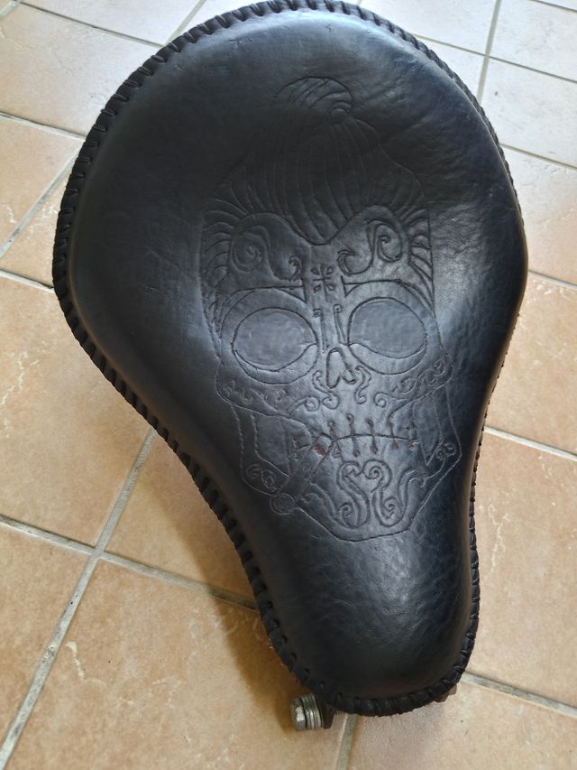 Sella a molle artigianale Harley Davidson