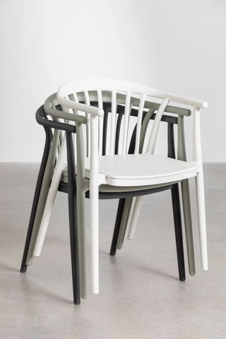 MESA Y SILLAS JARDIN BLANCAS.