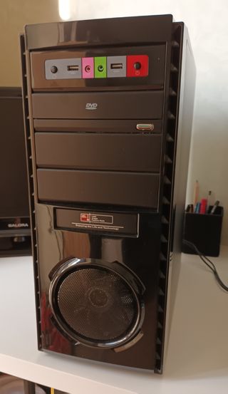 PC windows 11 AMD Ryzen 3 3200G 8GB 256GB