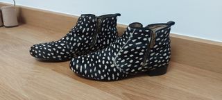 Botines de piel con pelo