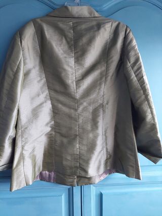 Chaqueta  verde  aceituna. Fiesta 