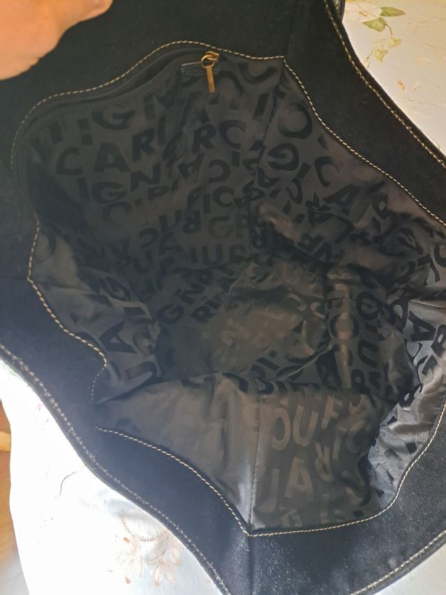 Bolso de piel negro