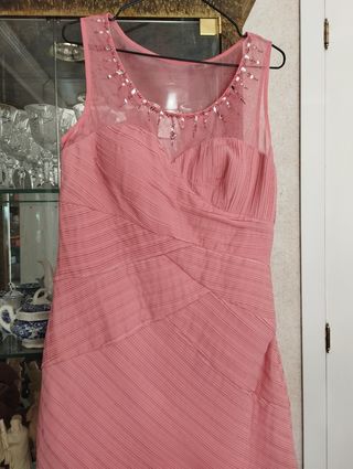 Vestido fiesta corto sin mangas