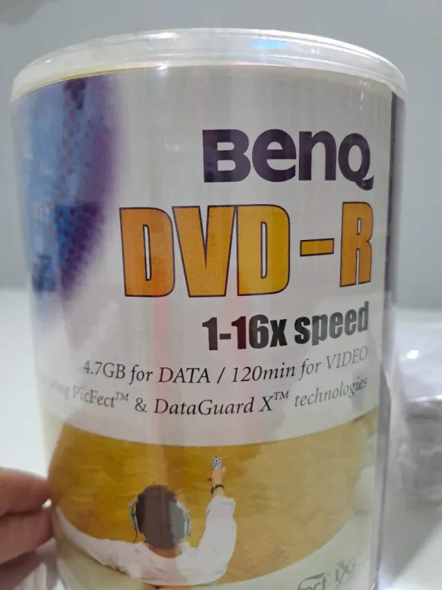 100 DVD-R 4.7GB x16 con 100 sobres