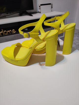 Sandalias tacón (Edición Limitada)