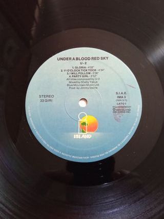 U2 – Live "Under A Blood Red Sky"