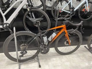 Giant TCR Advanced Pro 0 Disc ultegra Di2 12v